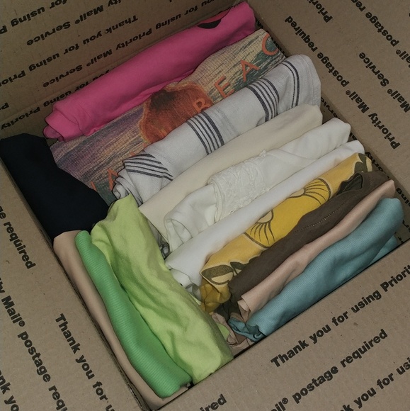 HUGE MYSTERY BOX 📦 - Picture 2 of 4